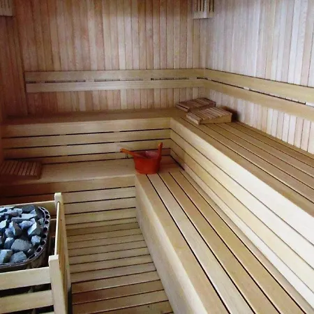 Tropical Gardens A 2 Bed Private Sleeps 5 Persons With Sofa Bed In Lounge アパート *